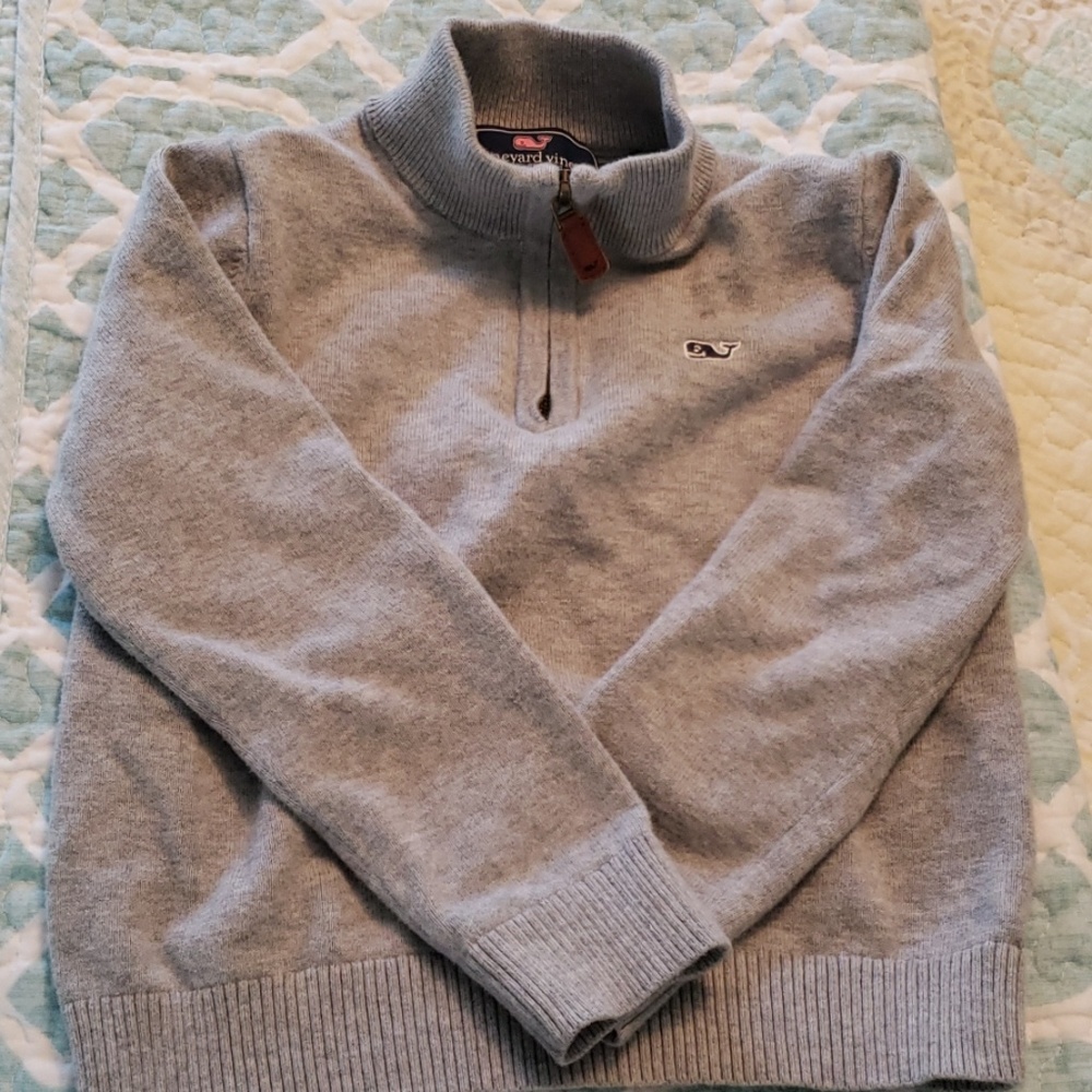 Vineyard Vines gray sweater.   4T.